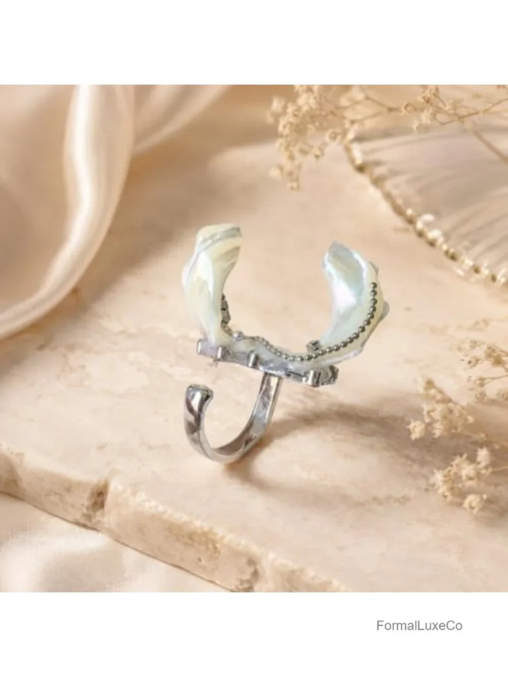N/A sculptural statement